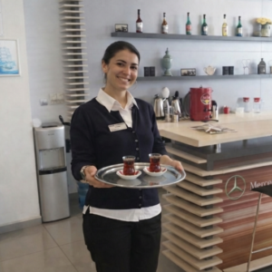 servis ikram personeli